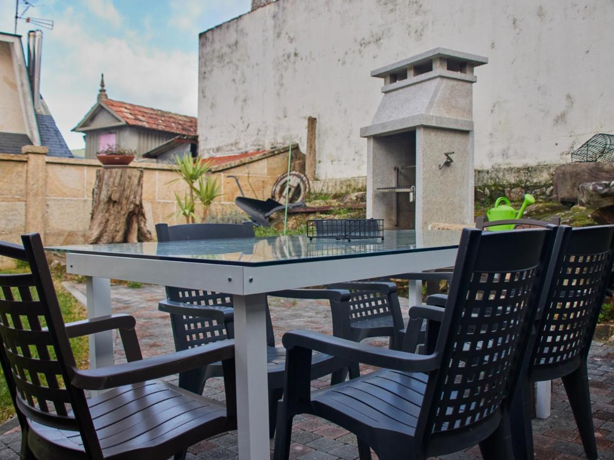 Casa A Coruxa Apartment San Salvador de Poio Luaran gambar